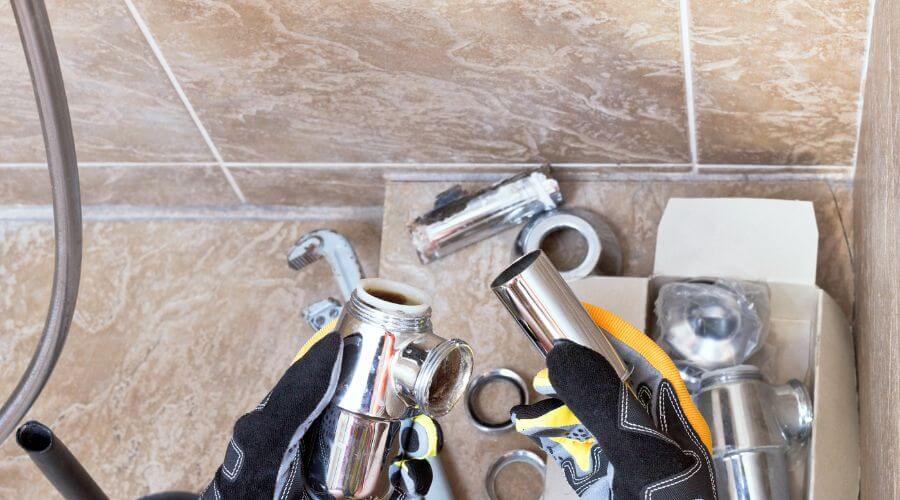 Professional gutter cleaning in Olancha, CA